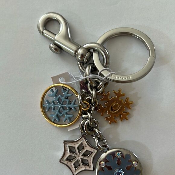 COACH Winter Snowflake Keychain NWT - Picture 5 of 5